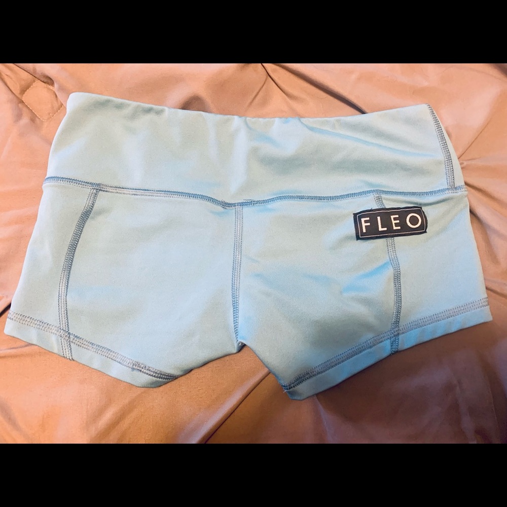 Women’s FLEO shorts